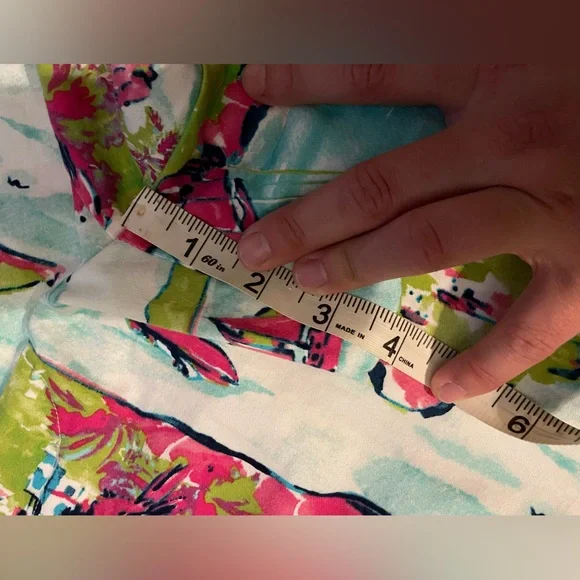 Crown & Ivy Watercolor Waterscape Scalloped Shorts Womens Size 8 Blue Coastal - Picture 3 of 9